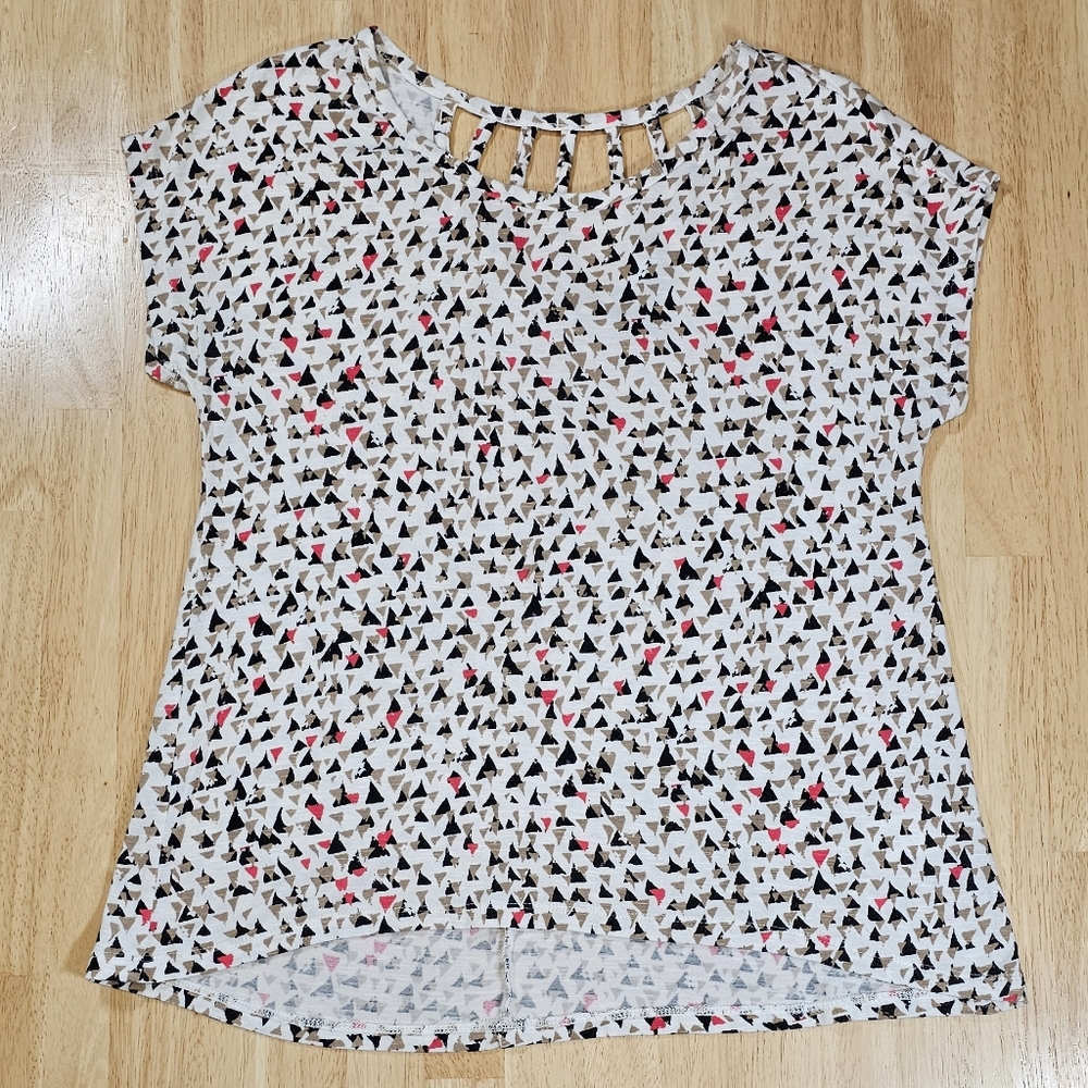 Geometric Print Top - Picture 9 of 9